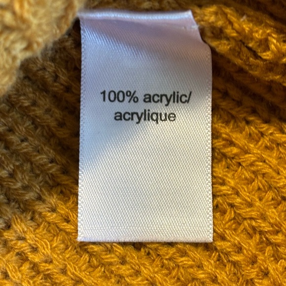 Maurices Women’s Cropped V-Neck Sweater Dark Yellow - Picture 5 of 6